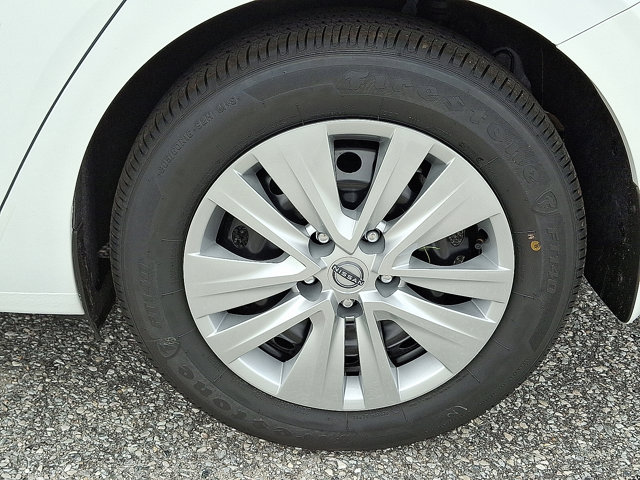 2025 Nissan Sentra S Image 5 of 17