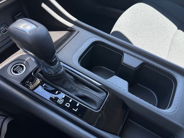 Vehicle image 18 of 20