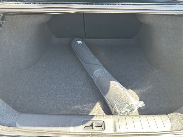 Vehicle image 10 of 20