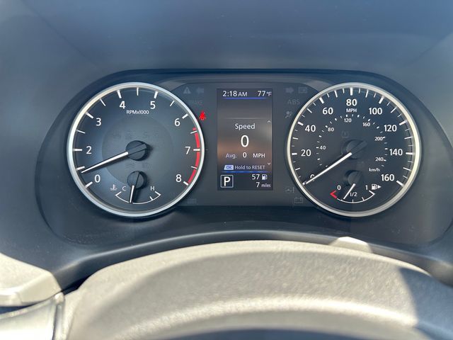 Vehicle image 17 of 20