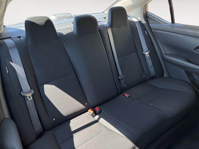 Vehicle image 12 of 20