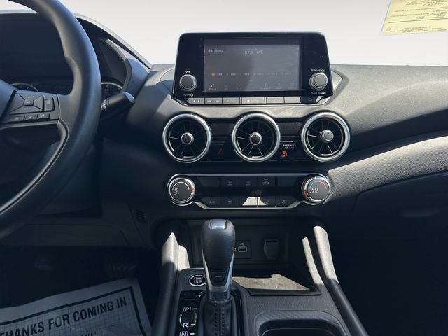 Vehicle image 19 of 20