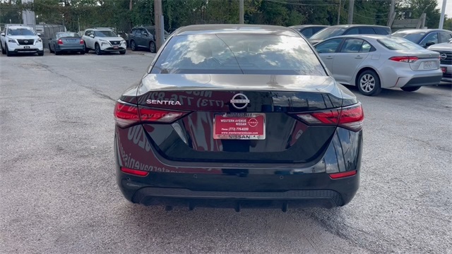 2025 Nissan Sentra S Image 12 of 23