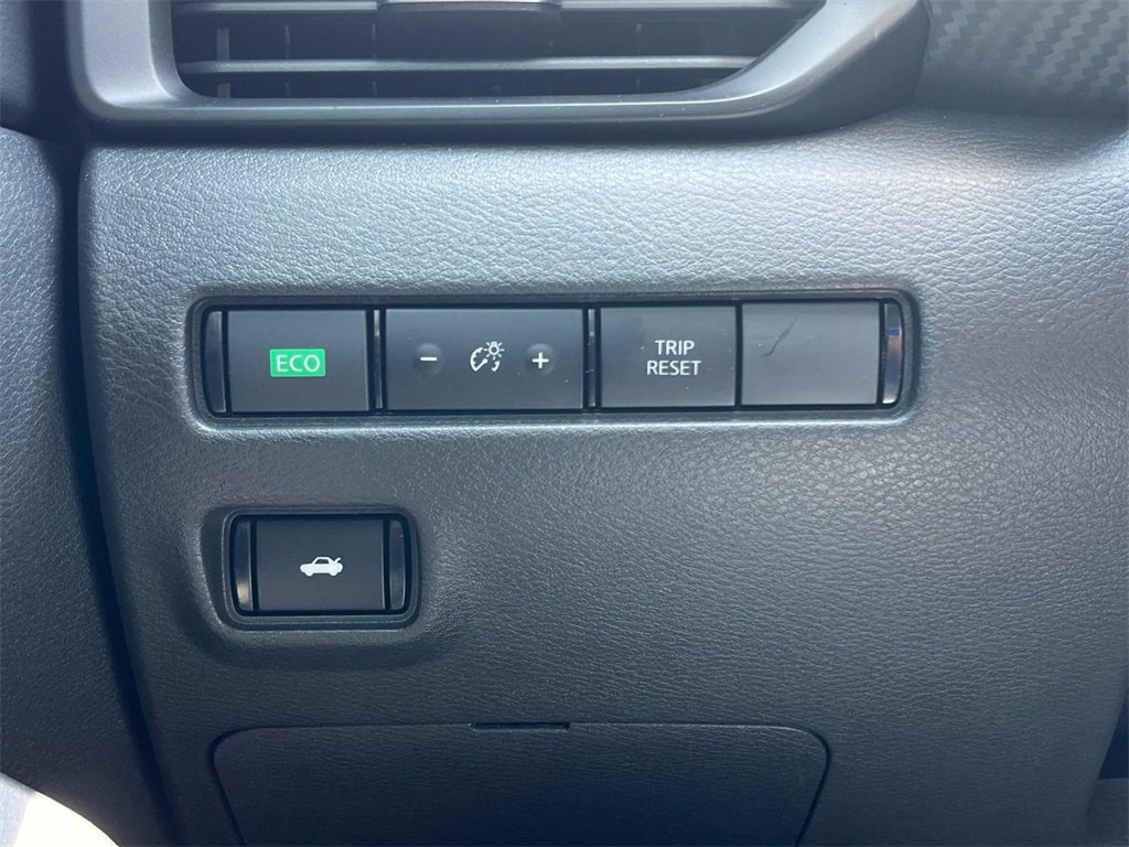 Vehicle image 30 of 41