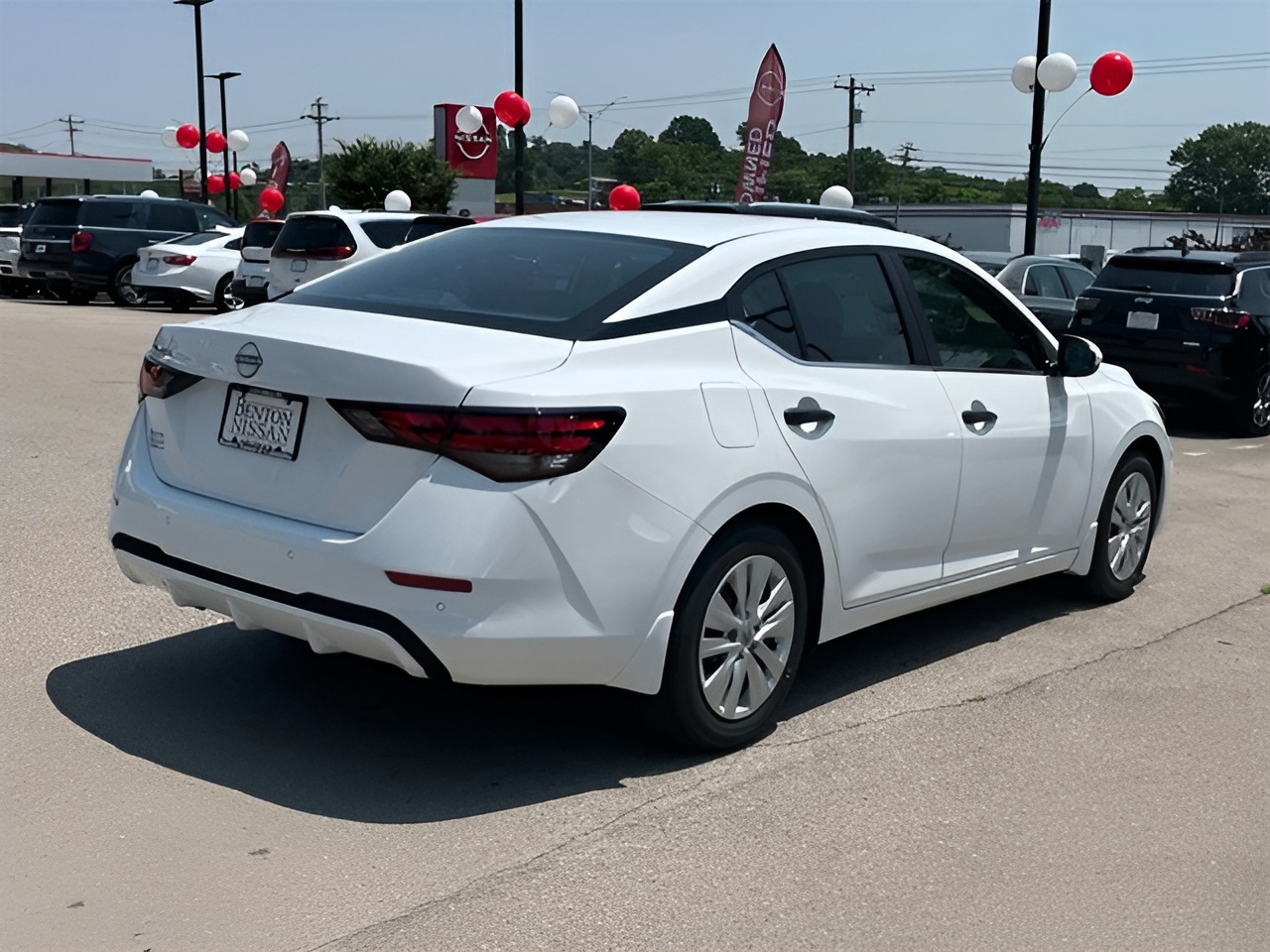 Vehicle image 38 of 41