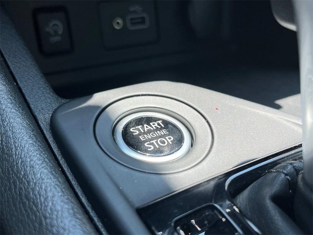Vehicle image 28 of 41