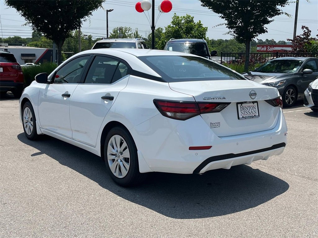 Vehicle image 7 of 41