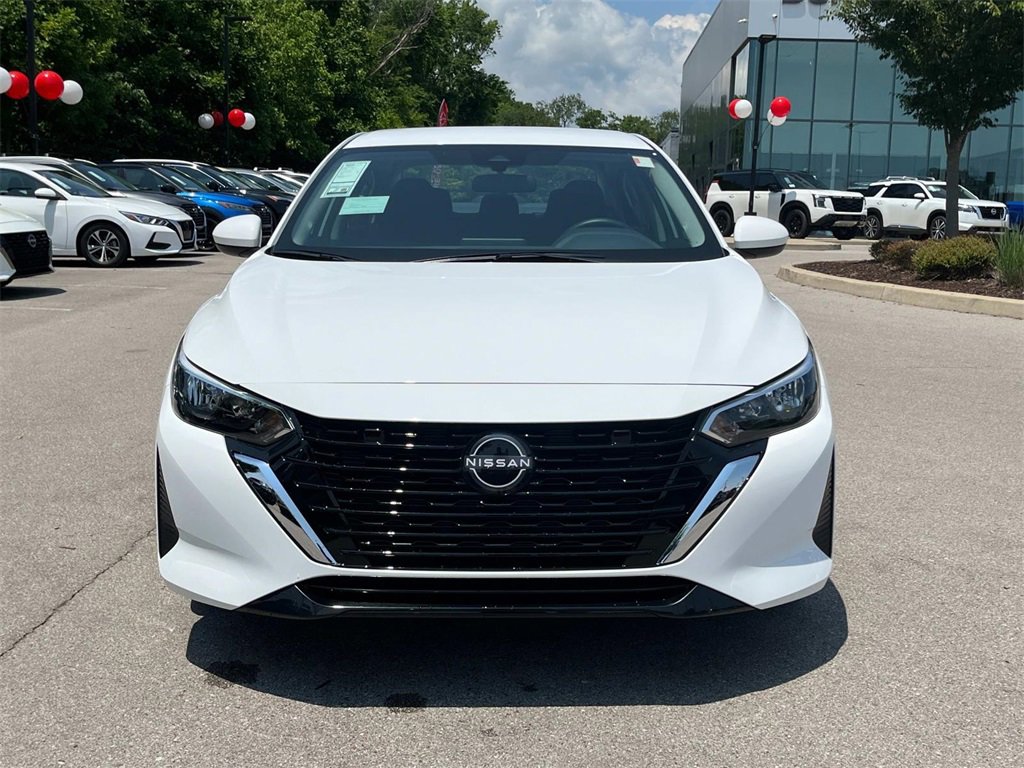 Vehicle image 2 of 41