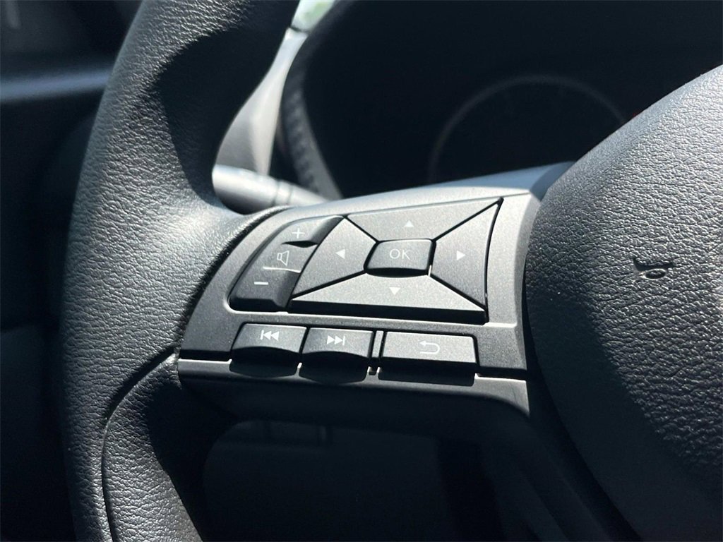 Vehicle image 24 of 41