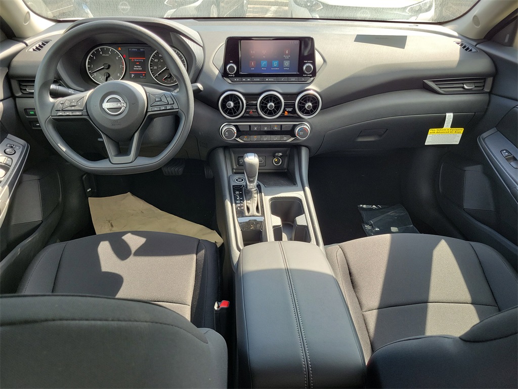 Vehicle image 7 of 11