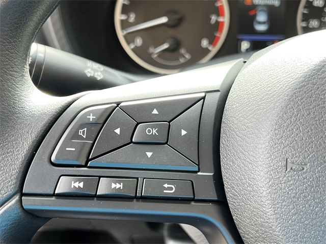 2025 Nissan Sentra S Image 13 of 28