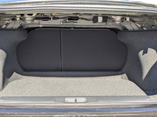 Vehicle image 8 of 22