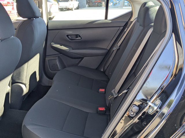 Vehicle image 11 of 22