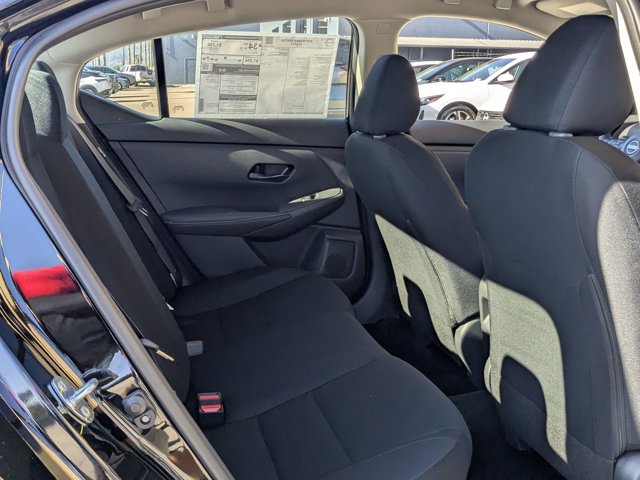 Vehicle image 9 of 22