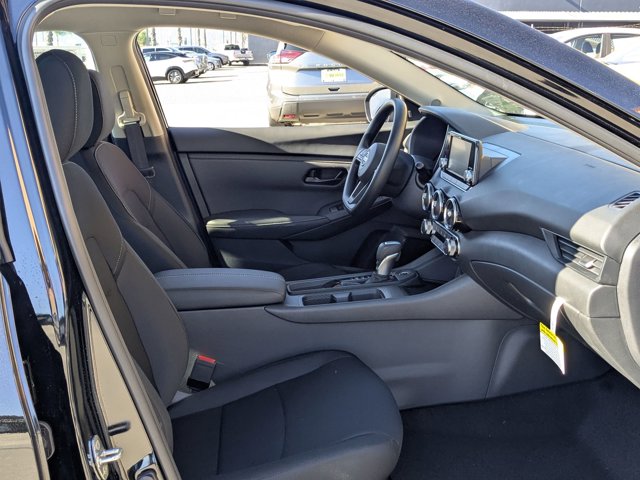 Vehicle image 12 of 22