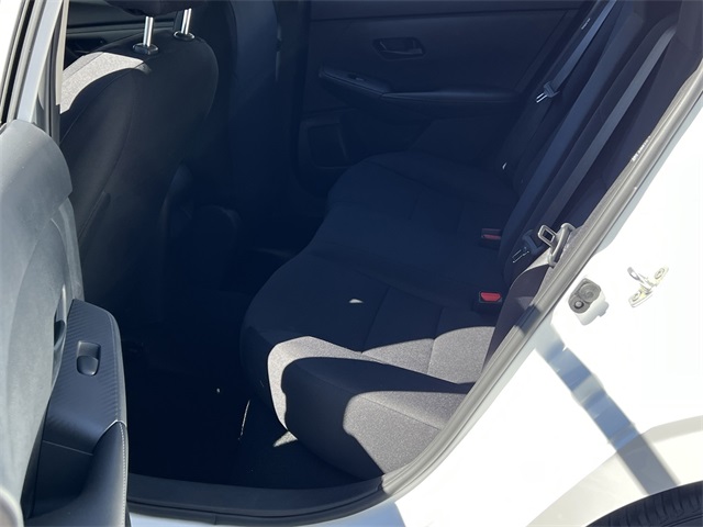 2025 Nissan Sentra S Image 14 of 28