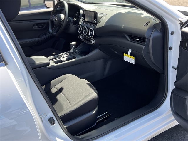2025 Nissan Sentra S Image 17 of 28