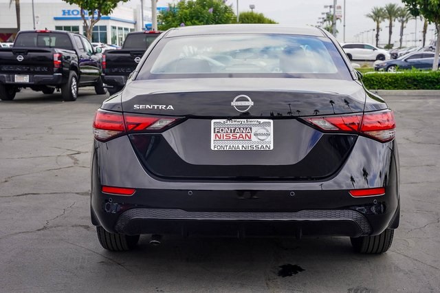 2025 Nissan Sentra S Image 5 of 30