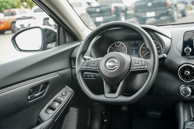 2025 Nissan Sentra S Image 14 of 30