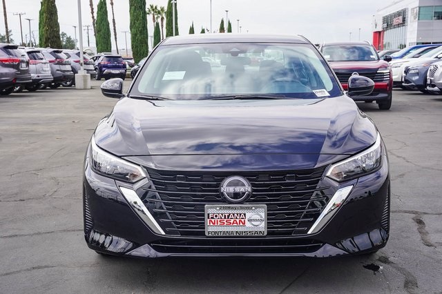 2025 Nissan Sentra S Image 2 of 30