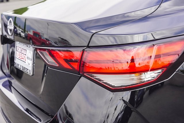 2025 Nissan Sentra S Image 27 of 30