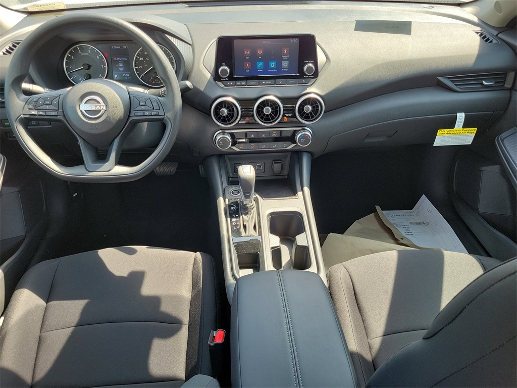 Vehicle image 7 of 11