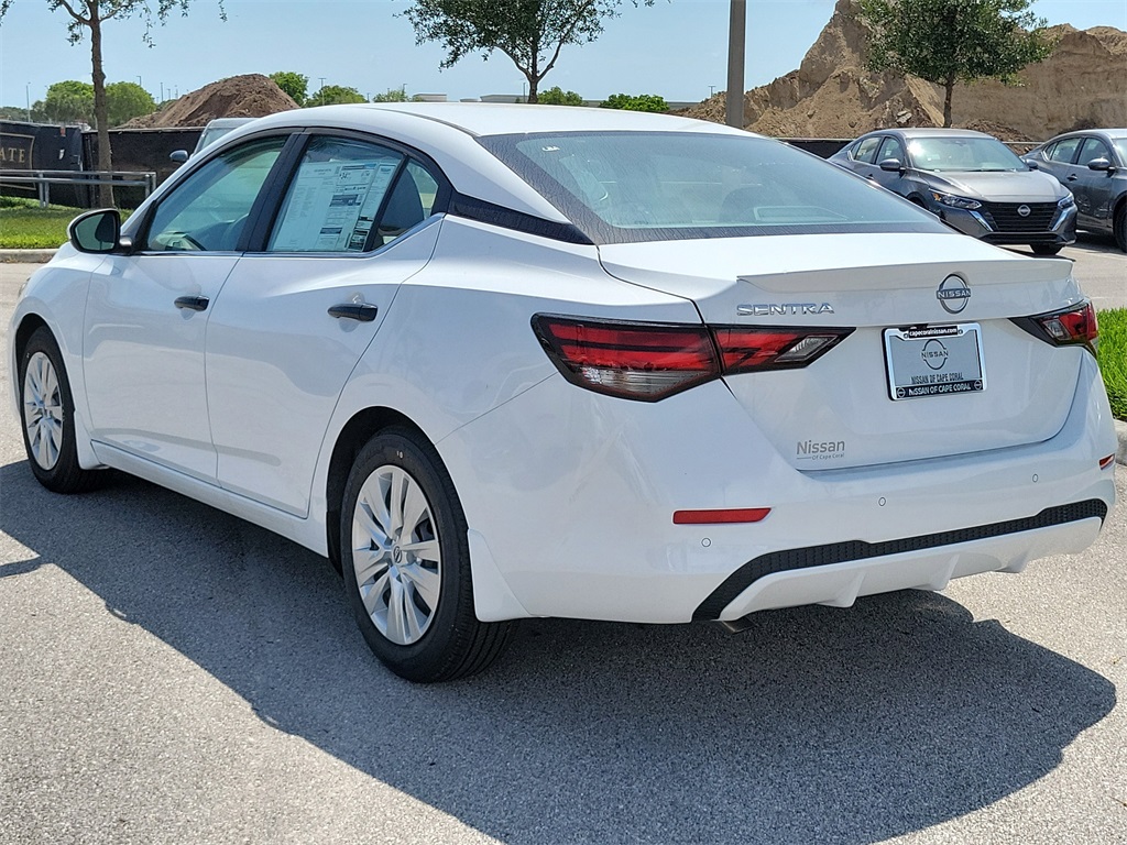 Vehicle image 3 of 11