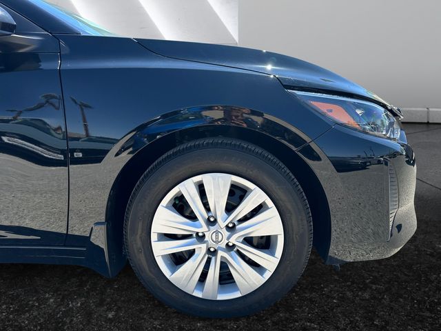 Vehicle image 8 of 20