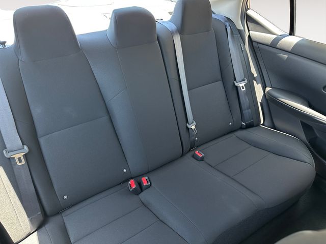 Vehicle image 11 of 20
