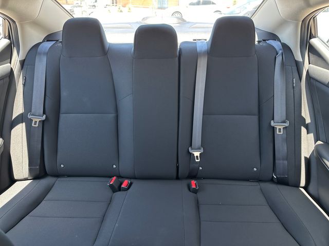Vehicle image 14 of 20
