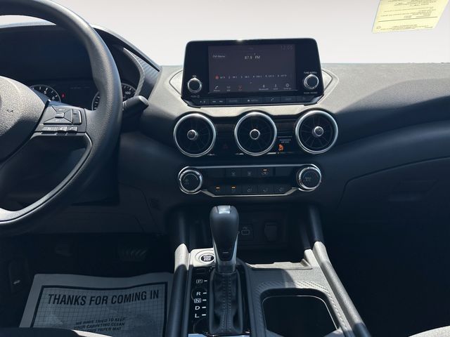Vehicle image 19 of 20