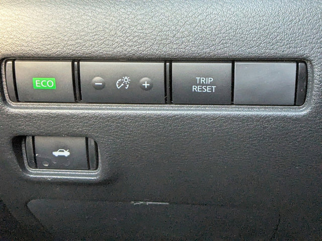 Vehicle image 19 of 26