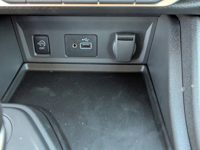 Vehicle image 20 of 26