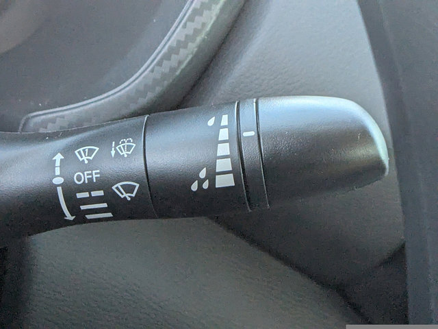 Vehicle image 23 of 26