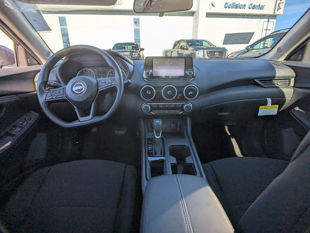 Vehicle image 13 of 26