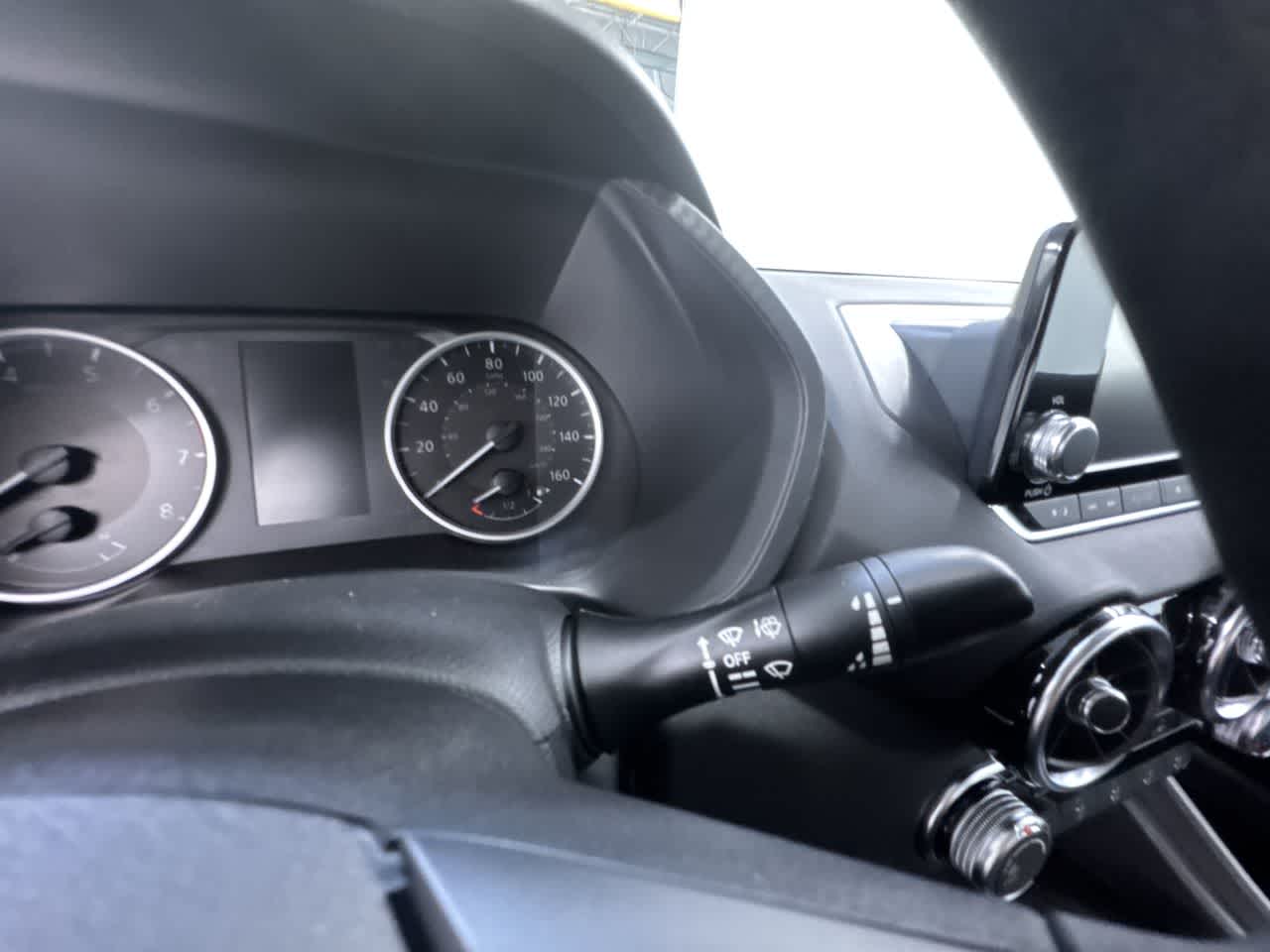 Vehicle image 29 of 41