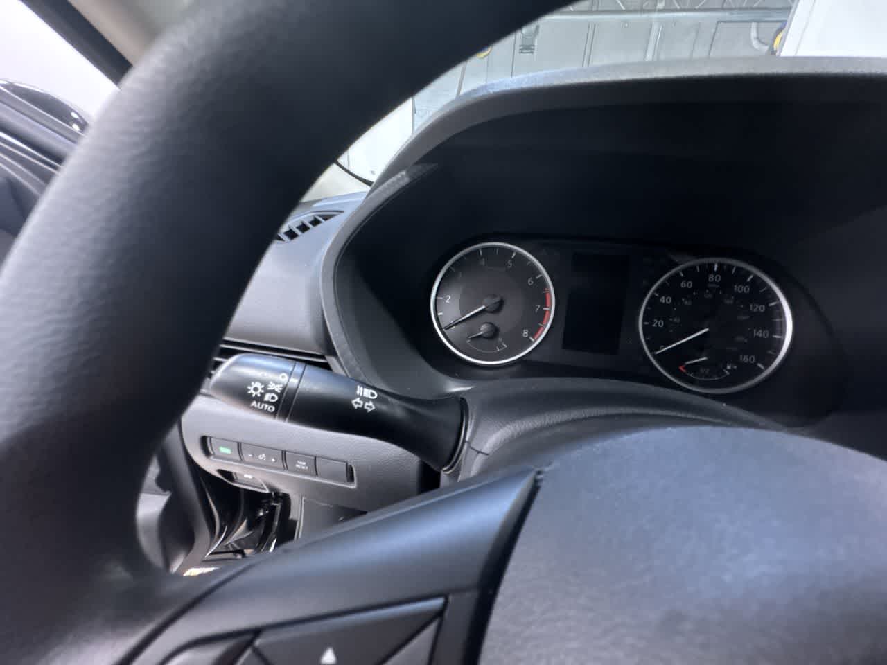Vehicle image 31 of 41
