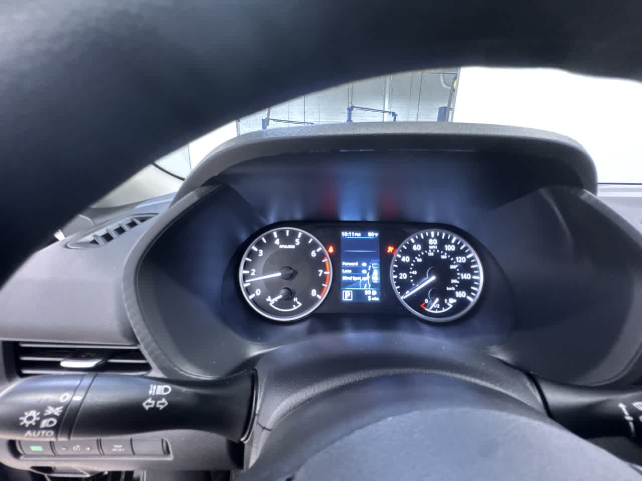 Vehicle image 17 of 41