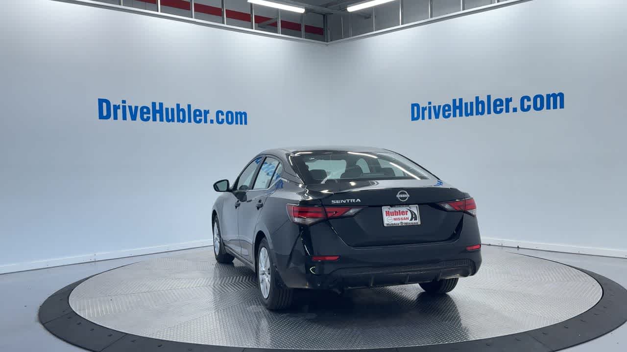 Vehicle image 8 of 41