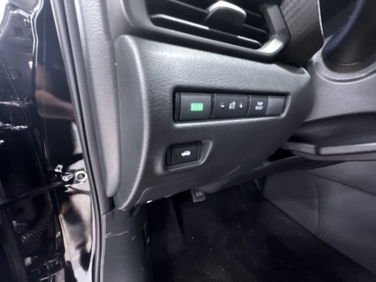 Vehicle image 40 of 41