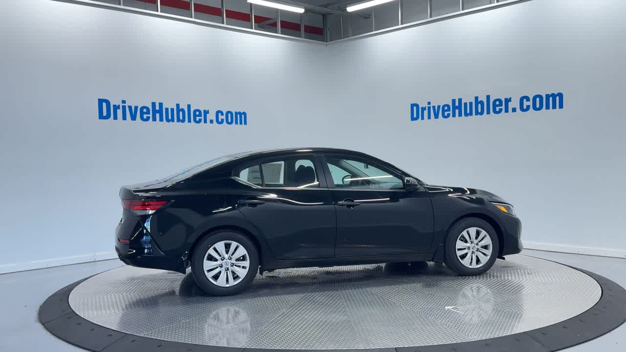 Vehicle image 5 of 41