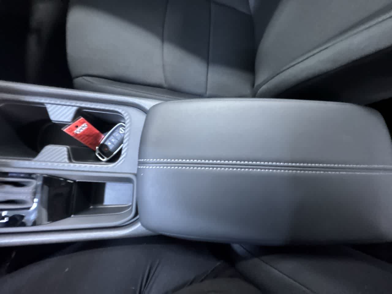 Vehicle image 21 of 41