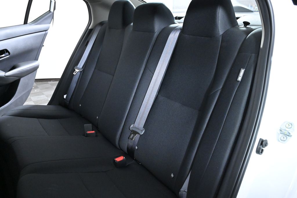 2025 Nissan Sentra S Image 10 of 26