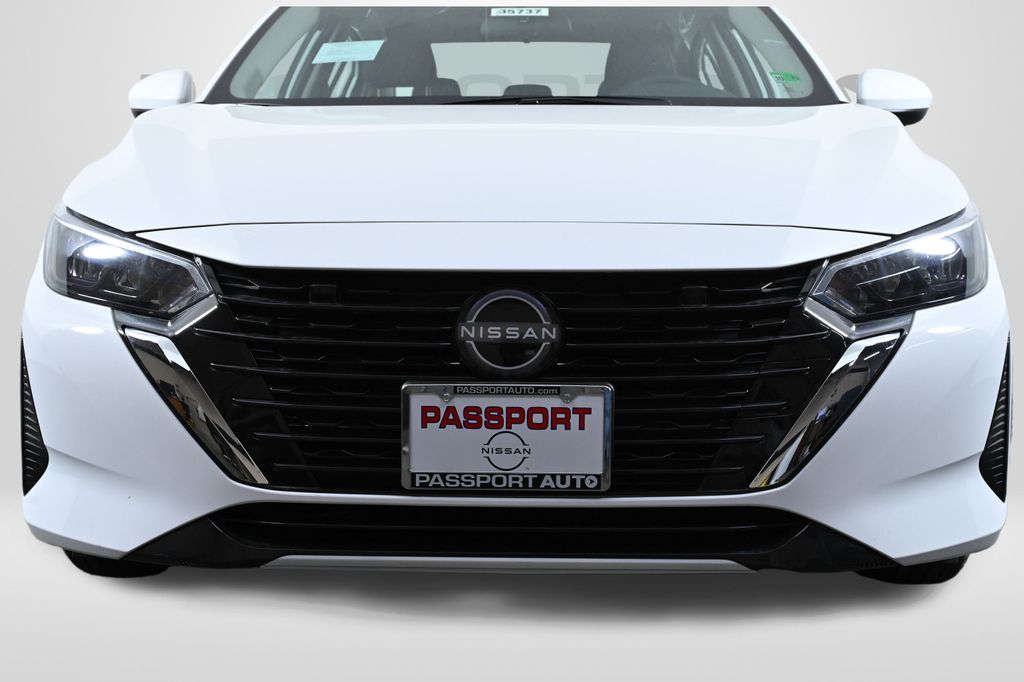 2025 Nissan Sentra S Image 2 of 26