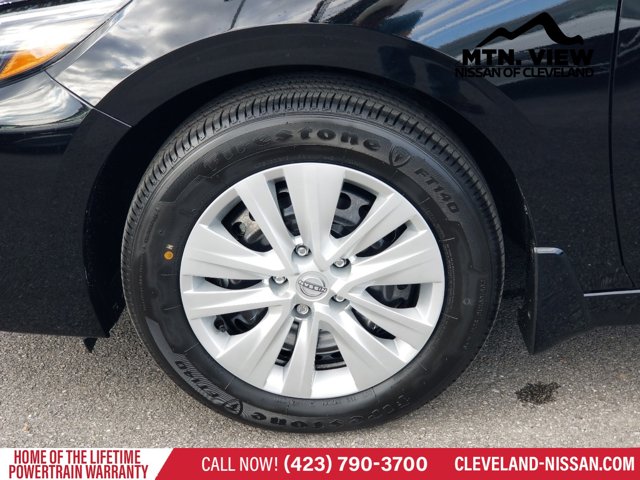 Vehicle image 18 of 18
