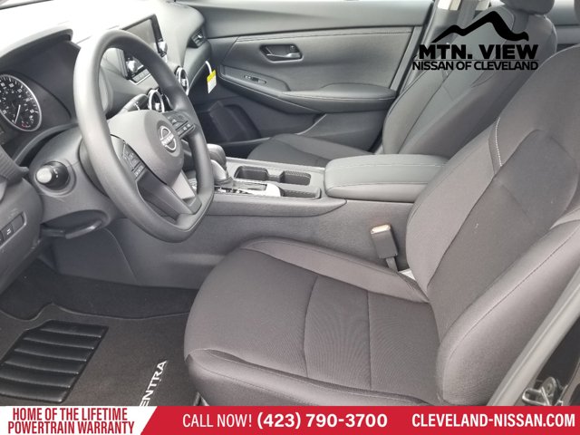 Vehicle image 9 of 18