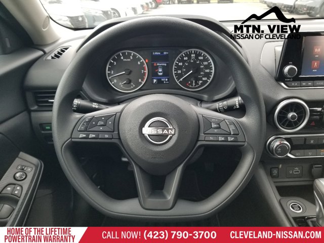 Vehicle image 11 of 18