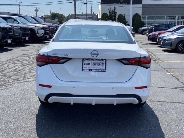Vehicle image 5 of 19