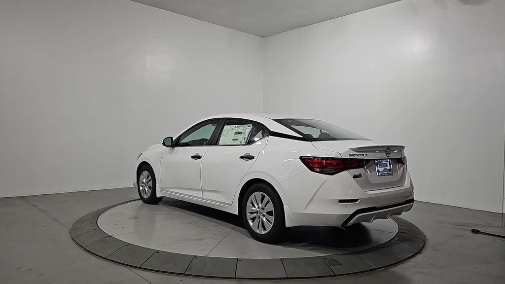 2025 Nissan Sentra S Image 7 of 29