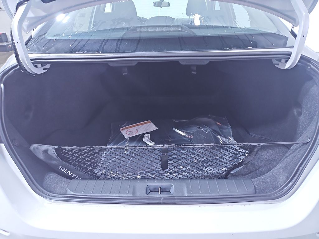 2025 Nissan Sentra S Image 12 of 29